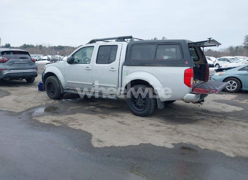 Photo 3 of 2008 Nissan Frontier LE (VIN 1N6AD07W68C409159)