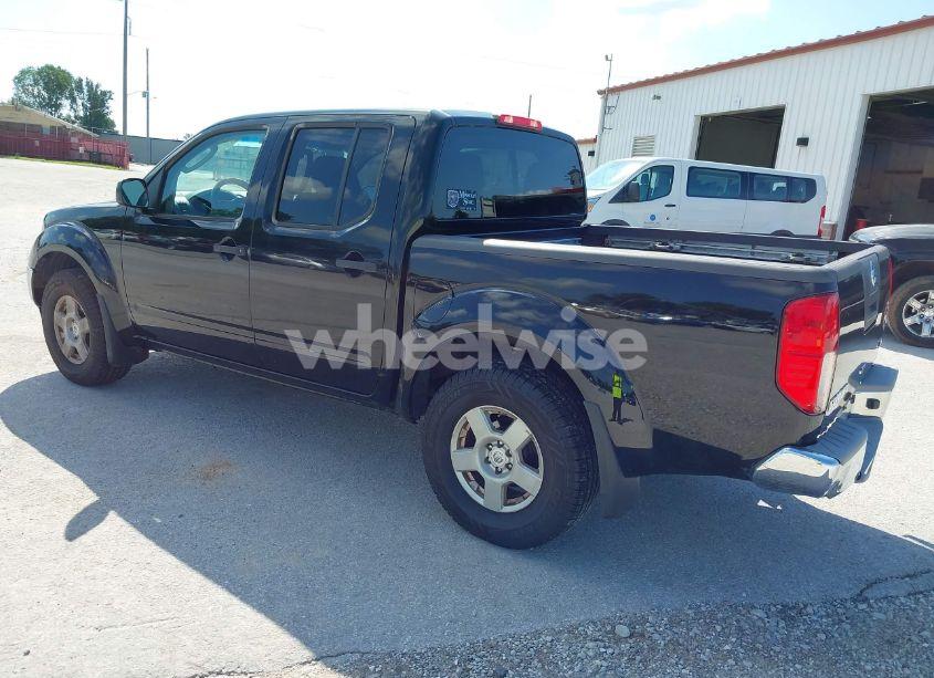 Photo 3 of 2005 Nissan Frontier SE (VIN 1N6AD07W75C404595)