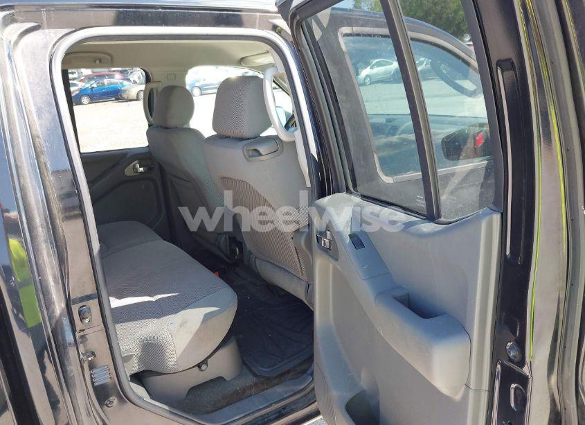 Photo 8 of 2005 Nissan Frontier SE (VIN 1N6AD07W75C404595)