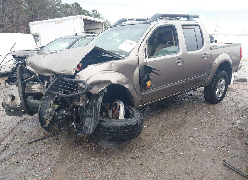 Photo 2 of 2005 Nissan Frontier LE (VIN 1N6AD07W75C464750)