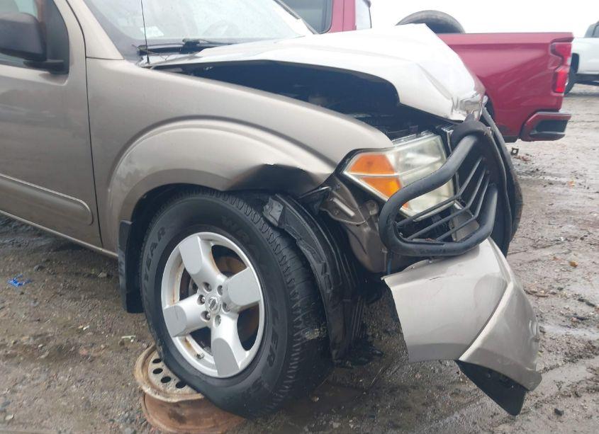 Photo 20 of 2005 Nissan Frontier LE (VIN 1N6AD07W75C464750)