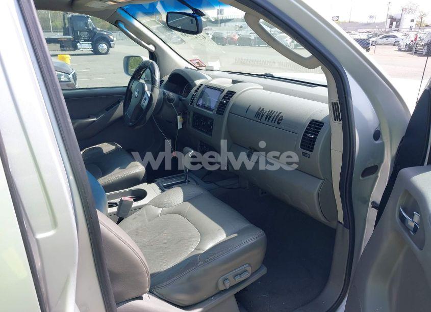 Photo 5 of 2008 Nissan Frontier LE (VIN 1N6AD07WX8C433688)