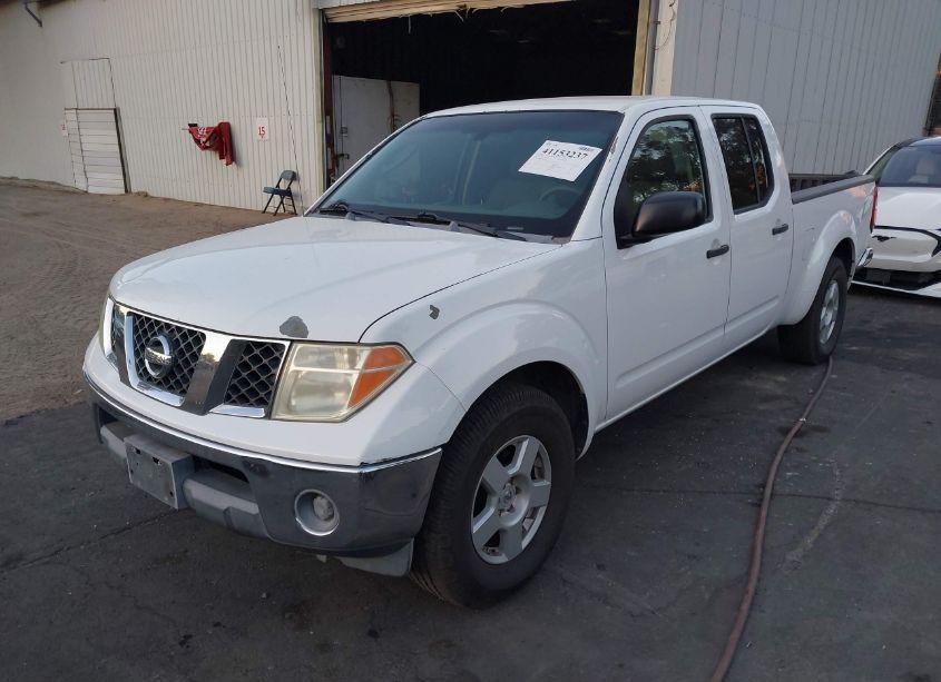 Photo 2 of 2007 Nissan Frontier SE (VIN 1N6AD09U47C411955)
