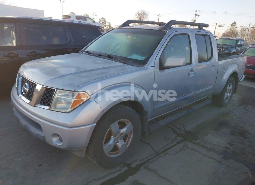 Photo 2 of 2008 Nissan Frontier LE (VIN 1N6AD09U58C407382)