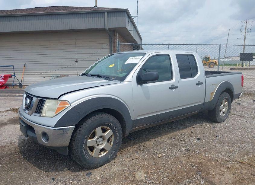 Photo 2 of 2008 Nissan Frontier LE (VIN 1N6AD09W38C428863)