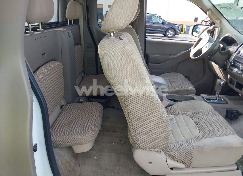 Photo 8 of 2015 Nissan Frontier DESERT RUNNER/SV (VIN 1N6AD0CU3FN741923)