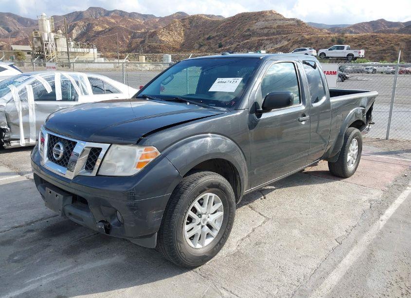 Photo 2 of 2013 Nissan Frontier SV (VIN 1N6AD0CU8DN745916)