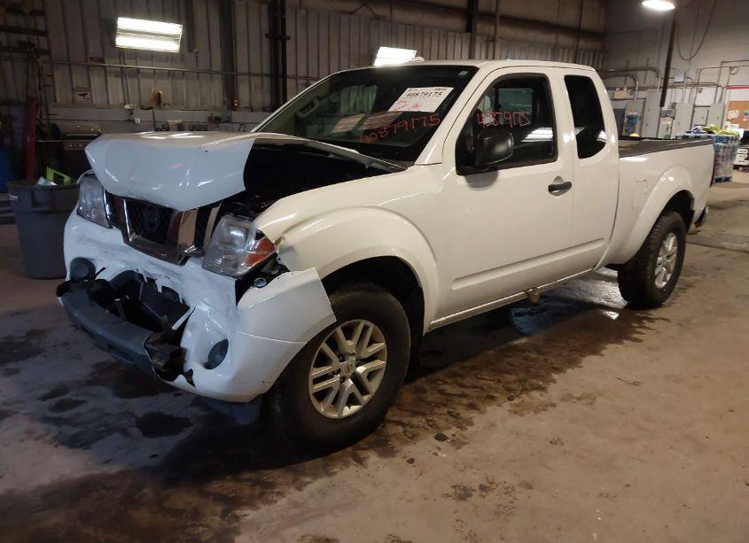 Photo 2 of 2016 Nissan Frontier SV (VIN 1N6AD0CW0GN735645)