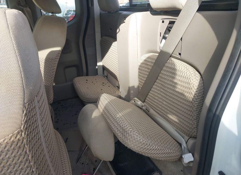 Photo 8 of 2016 Nissan Frontier SV (VIN 1N6AD0CW0GN735645)