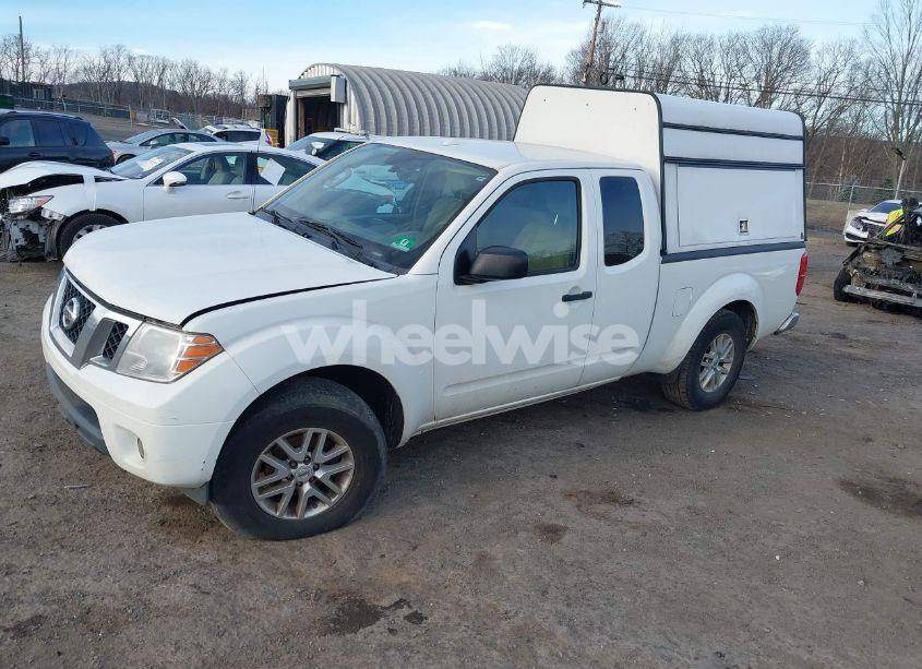 Photo 2 of 2016 Nissan Frontier SV (VIN 1N6AD0CW2GN734853)