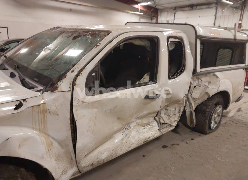 Photo 6 of 2013 Nissan Frontier PRO-4X/SV (VIN 1N6AD0CW5DN737449)