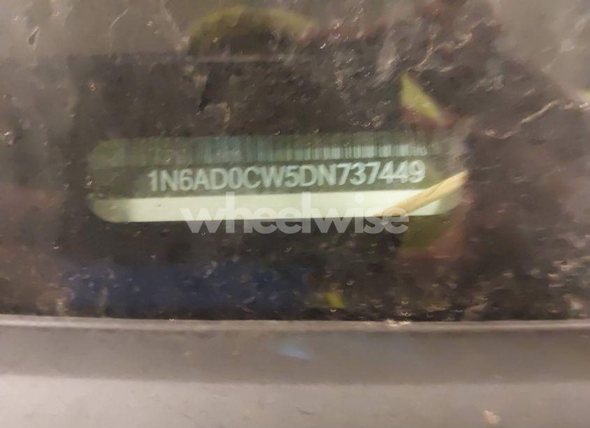Photo 9 of 2013 Nissan Frontier PRO-4X/SV (VIN 1N6AD0CW5DN737449)