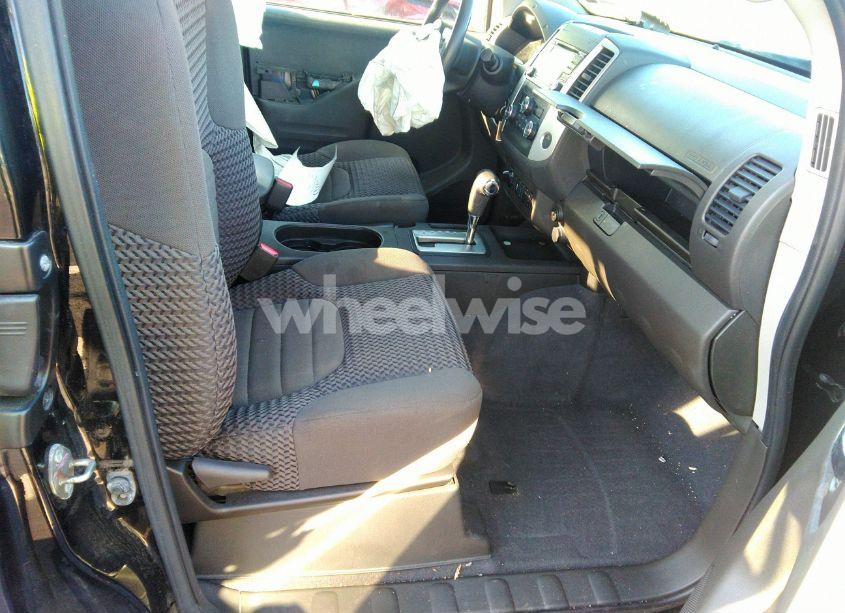 Photo 5 of 2018 Nissan Frontier SV (VIN 1N6AD0CW7JN770237)