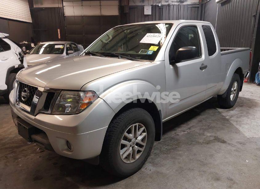 Photo 2 of 2019 Nissan Frontier SV (VIN 1N6AD0CW7KN752970)
