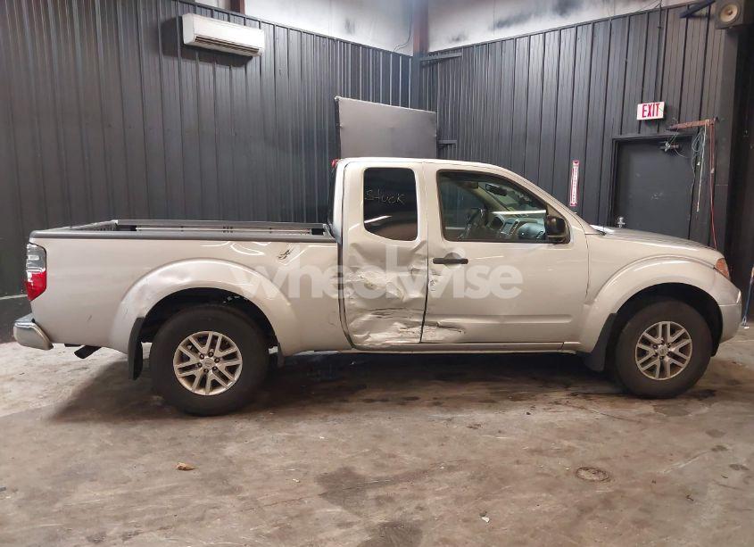 Photo 6 of 2019 Nissan Frontier SV (VIN 1N6AD0CW7KN752970)