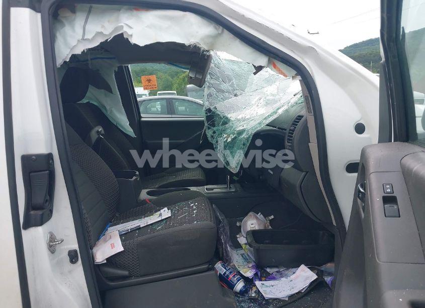 Photo 5 of 2019 Nissan Frontier SV (VIN 1N6AD0CW9KN882877)