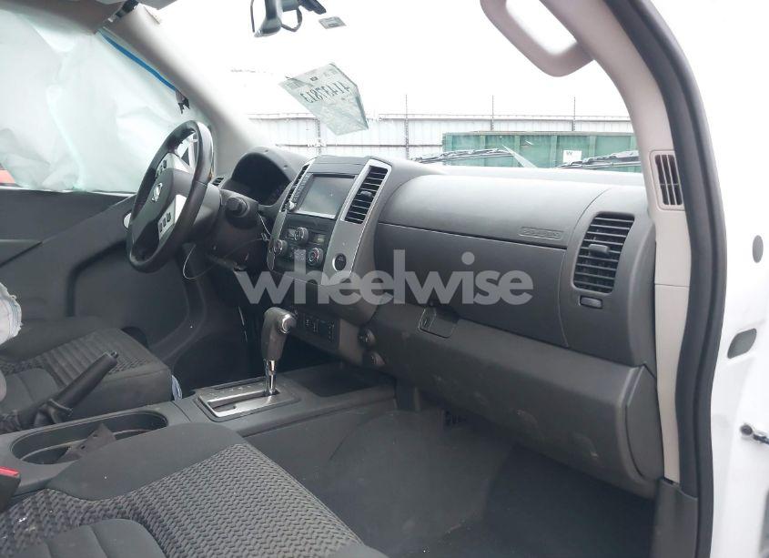 Photo 5 of 2019 Nissan Frontier SV (VIN 1N6AD0CWXKN877400)