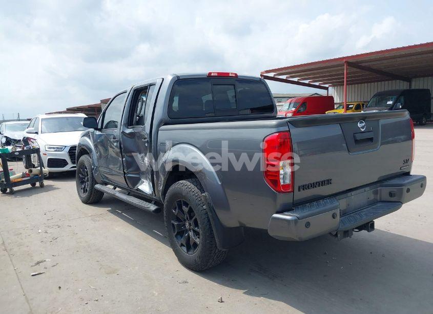 Photo 3 of 2018 Nissan Frontier SV (VIN 1N6AD0ER0JN762617)