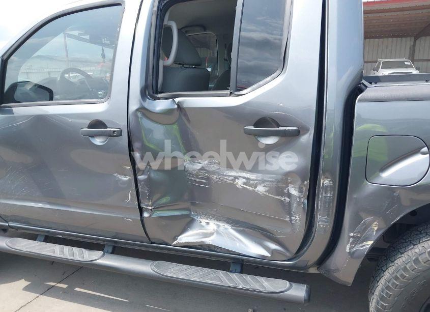 Photo 6 of 2018 Nissan Frontier SV (VIN 1N6AD0ER0JN762617)