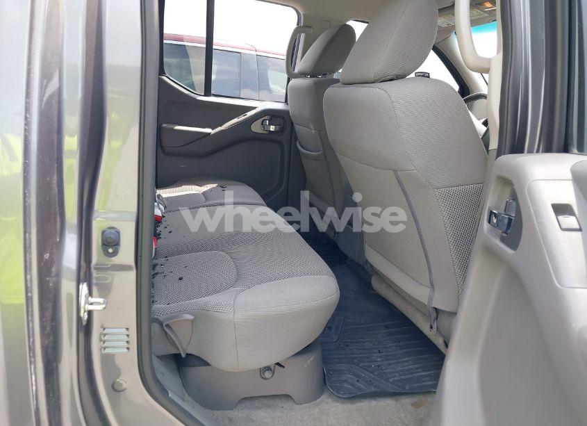 Photo 8 of 2018 Nissan Frontier SV (VIN 1N6AD0ER0JN762617)