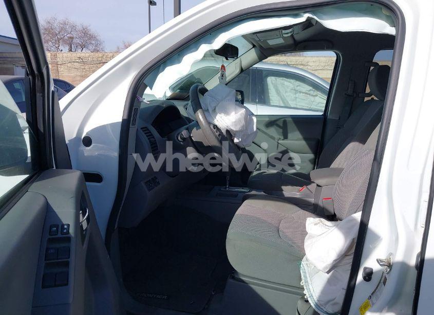 Photo 5 of 2019 Nissan Frontier SV (VIN 1N6AD0ER1KN881343)