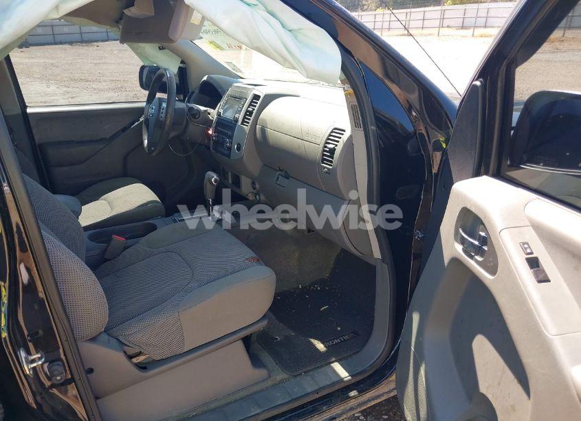 Photo 5 of 2018 Nissan Frontier SV (VIN 1N6AD0ER2JN715203)