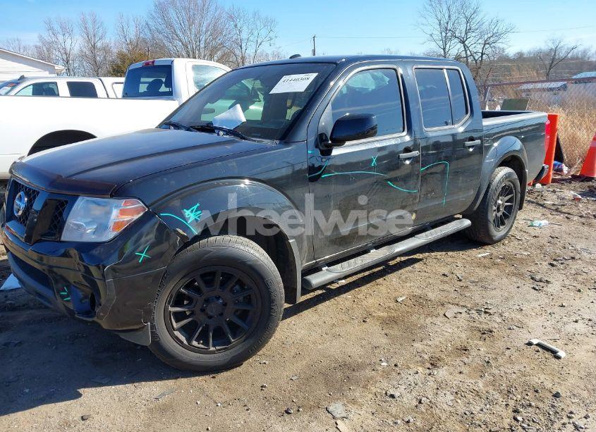 Photo 2 of 2018 Nissan Frontier SV (VIN 1N6AD0ER2JN758925)
