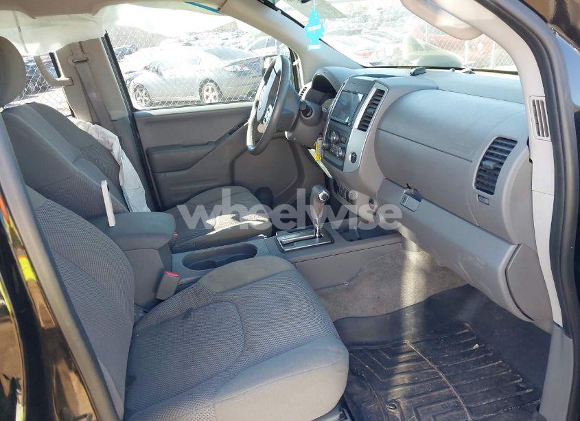 Photo 5 of 2018 Nissan Frontier SV (VIN 1N6AD0ER2JN758925)