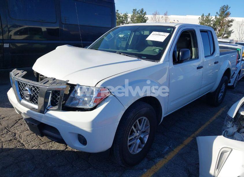 Photo 2 of 2019 Nissan Frontier SV (VIN 1N6AD0ER2KN733833)