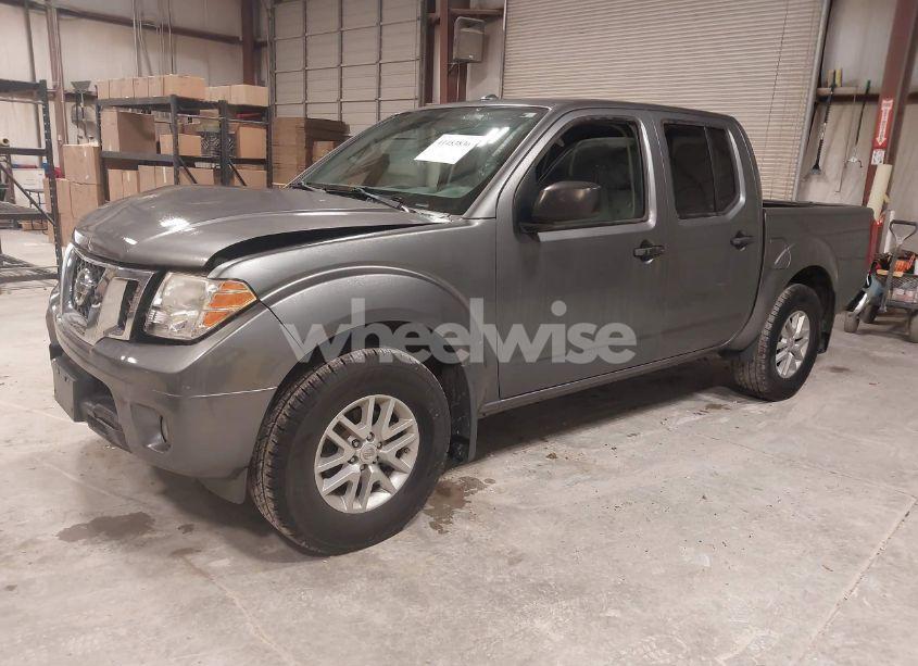 Photo 2 of 2016 Nissan Frontier SV (VIN 1N6AD0ER3GN746243)