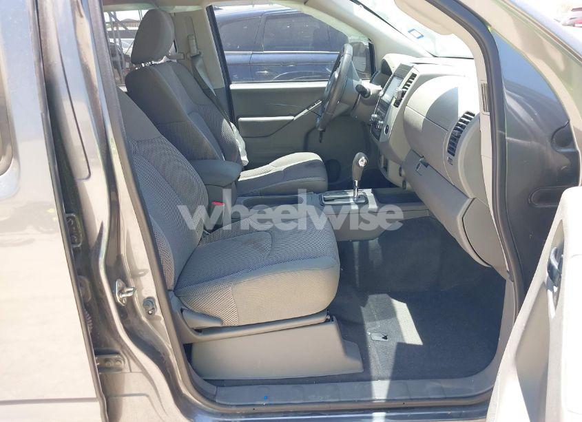 Photo 5 of 2019 Nissan Frontier SV (VIN 1N6AD0ER3KN772429)