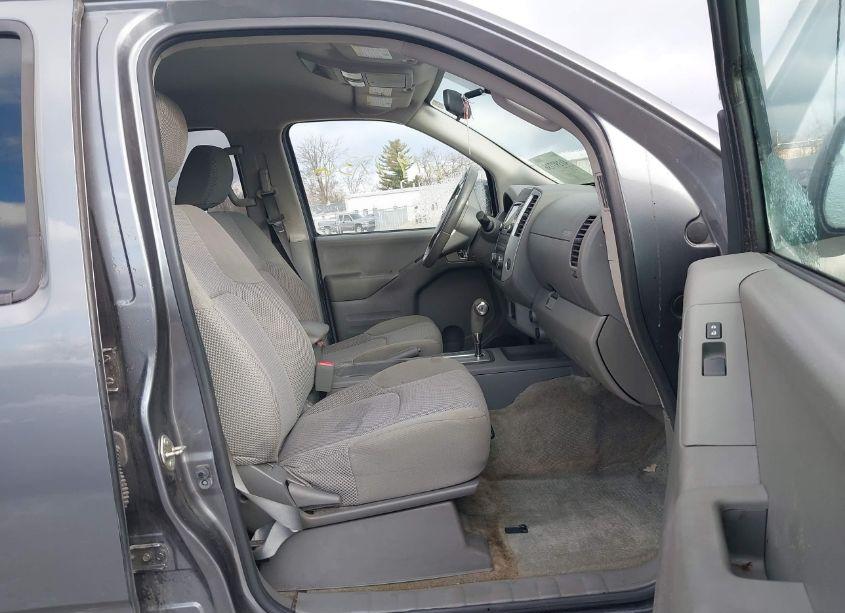 Photo 5 of 2017 Nissan Frontier SV (VIN 1N6AD0ER4HN737682)