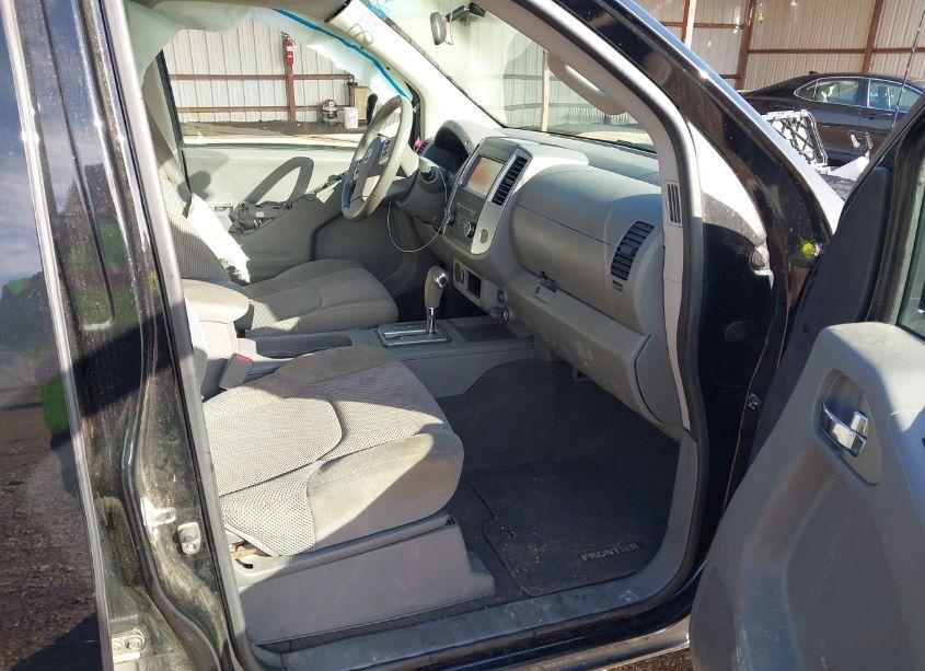 Photo 5 of 2019 Nissan Frontier SV (VIN 1N6AD0ER4KN736748)