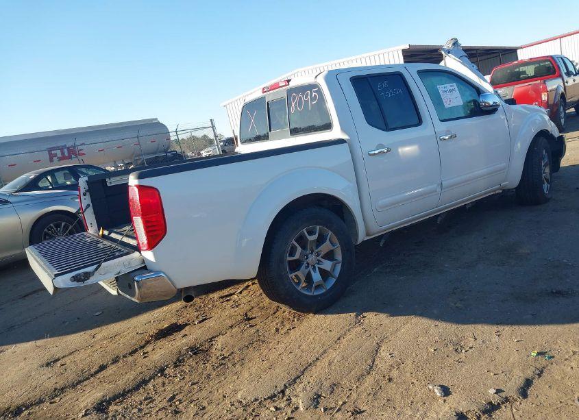 Photo 3 of 2019 Nissan Frontier SL (VIN 1N6AD0ER4KN741898)