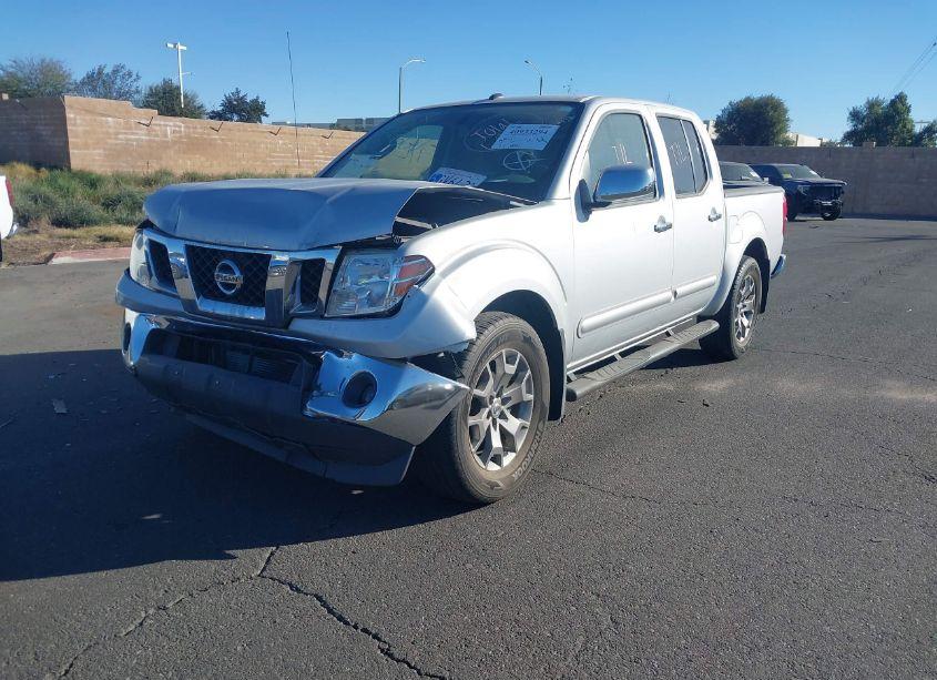 Photo 2 of 2019 Nissan Frontier SL (VIN 1N6AD0ER4KN752805)