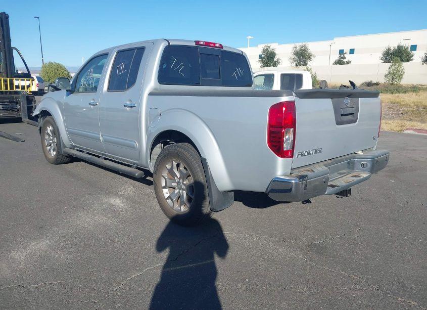 Photo 3 of 2019 Nissan Frontier SL (VIN 1N6AD0ER4KN752805)
