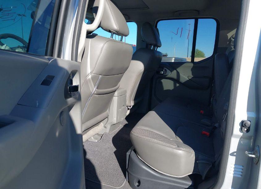 Photo 8 of 2019 Nissan Frontier SL (VIN 1N6AD0ER4KN752805)