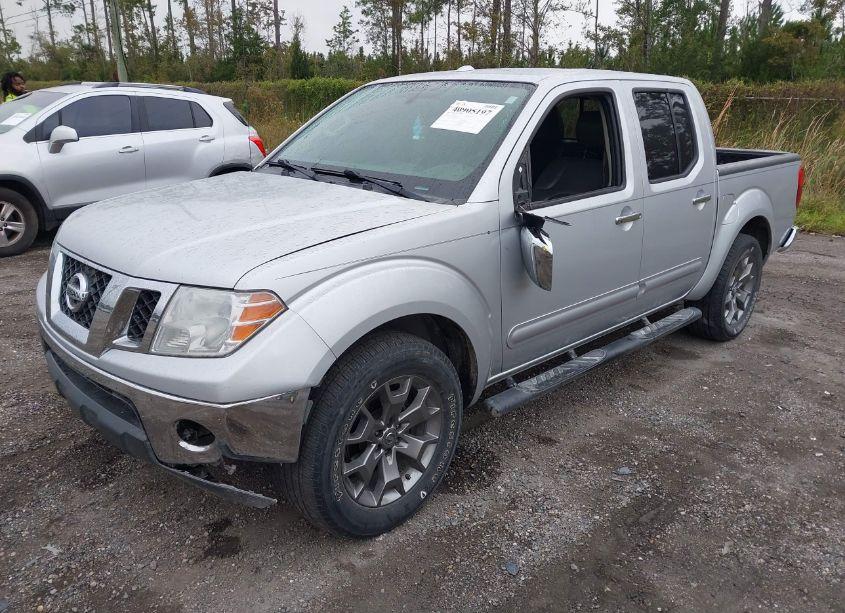 Photo 2 of 2014 Nissan Frontier SL (VIN 1N6AD0ER5EN758097)