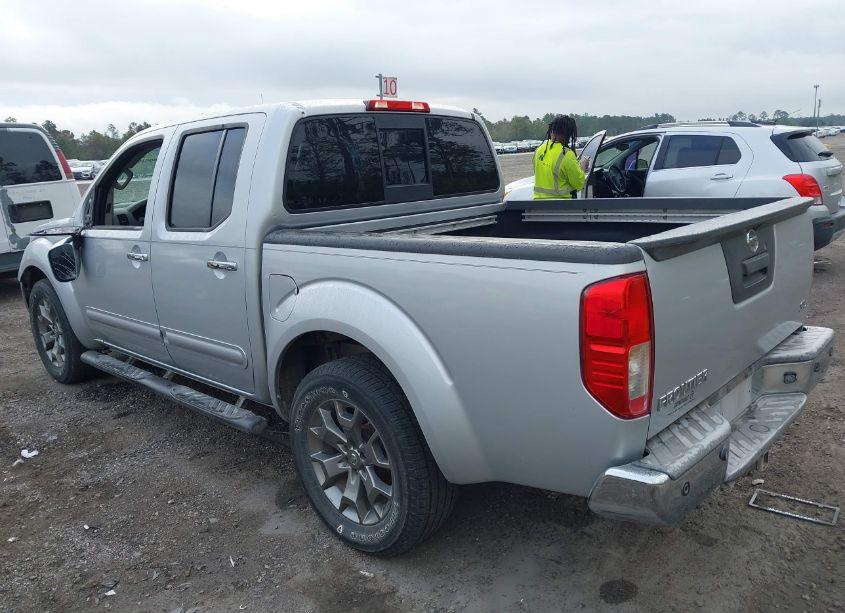 Photo 3 of 2014 Nissan Frontier SL (VIN 1N6AD0ER5EN758097)