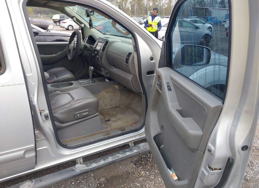 Photo 5 of 2014 Nissan Frontier SL (VIN 1N6AD0ER5EN758097)