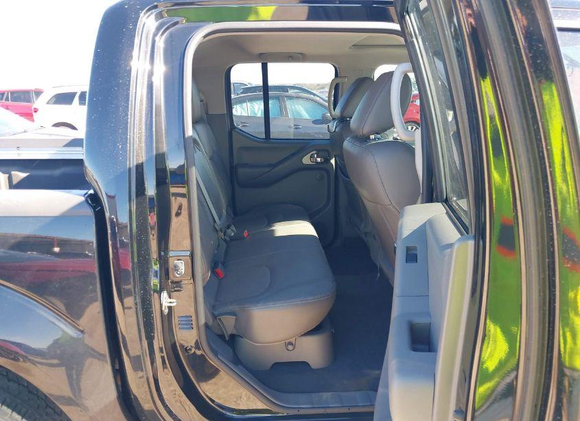 Photo 8 of 2019 Nissan Frontier SL (VIN 1N6AD0ER5KN738105)