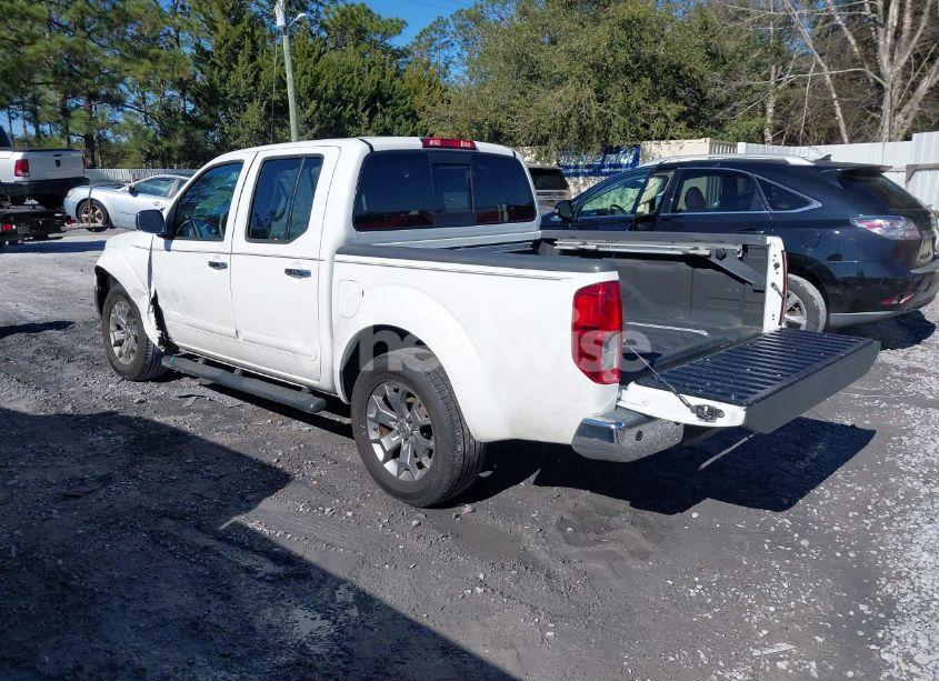 Photo 3 of 2019 Nissan Frontier SL (VIN 1N6AD0ER5KN757009)