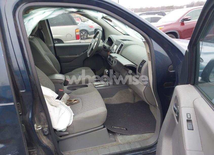 Photo 5 of 2018 Nissan Frontier SV (VIN 1N6AD0ER6JN729234)