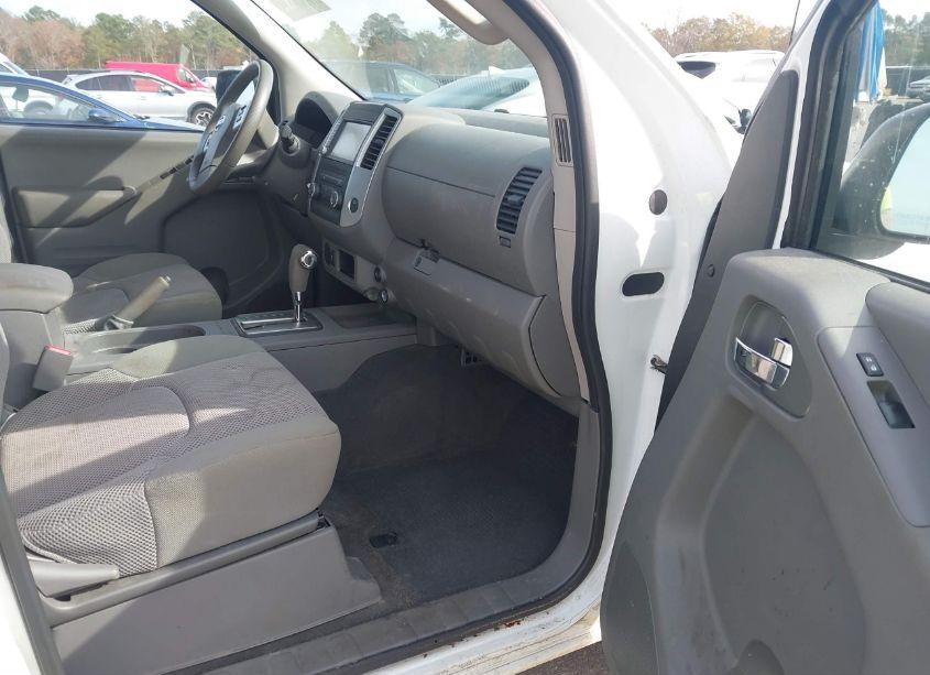 Photo 5 of 2019 Nissan Frontier SV (VIN 1N6AD0ER6KN745810)