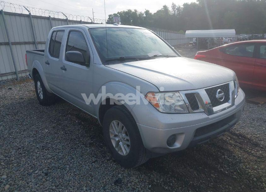 2018 Nissan Frontier SV (VIN 1N6AD0ER7JN745135) main photo