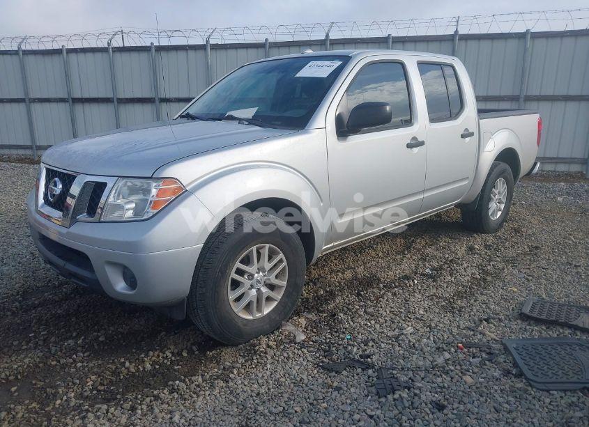 Photo 2 of 2018 Nissan Frontier SV (VIN 1N6AD0ER7JN745135)