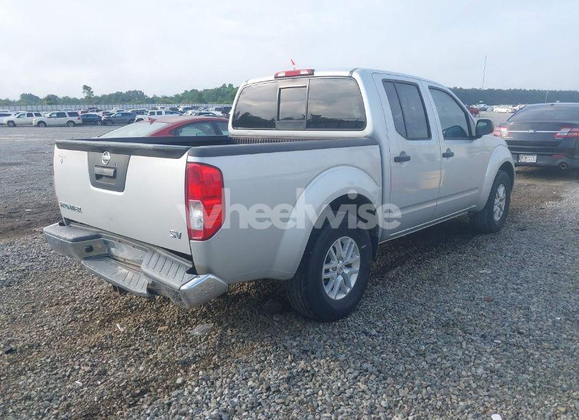 Photo 4 of 2018 Nissan Frontier SV (VIN 1N6AD0ER7JN745135)