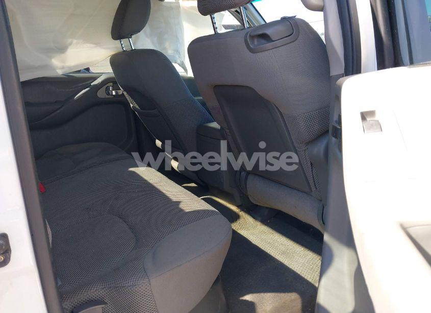 Photo 8 of 2010 Nissan Frontier SE (VIN 1N6AD0ER8AC402670)