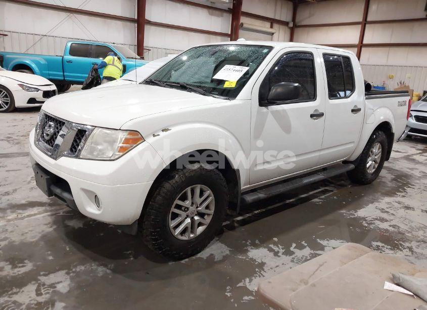 Photo 2 of 2016 Nissan Frontier SV (VIN 1N6AD0ER8GN725971)