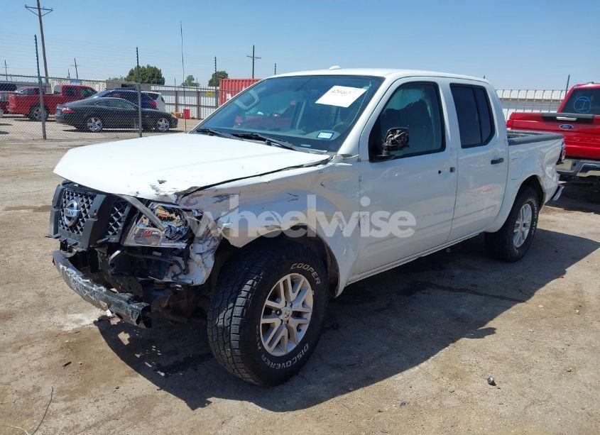Photo 2 of 2018 Nissan Frontier SV (VIN 1N6AD0ER8JN762056)